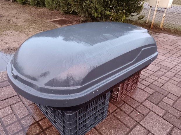 Tet�box 350 literes �jszer� �llapotban 