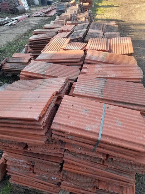 Tet�cser�p creaton hortob�gy 300db kit�n� �llapotban elado.