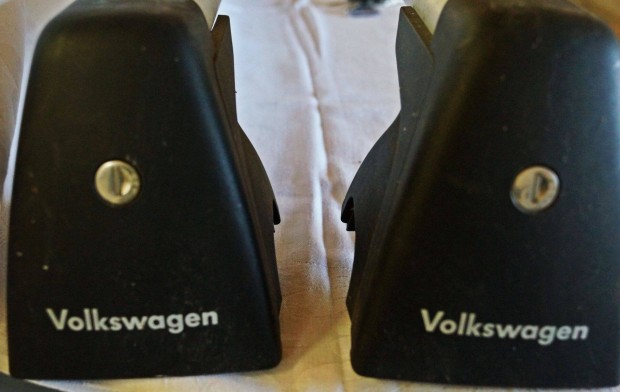 Tetcsomagtart VW Passat 2014- Thule