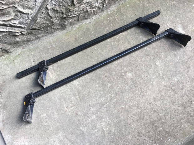 Tetcsomagtart ( Gombos fle)