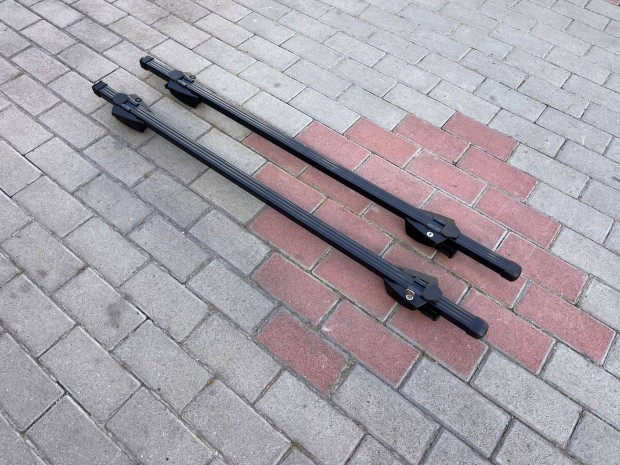 Tetőcsomagtartó kombi autókhoz. Zárható