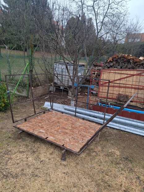 Tet�csomagtart�/vadles