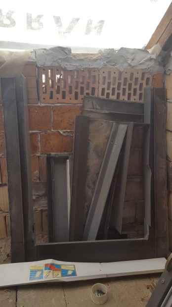 Tettri ablak (Velux)