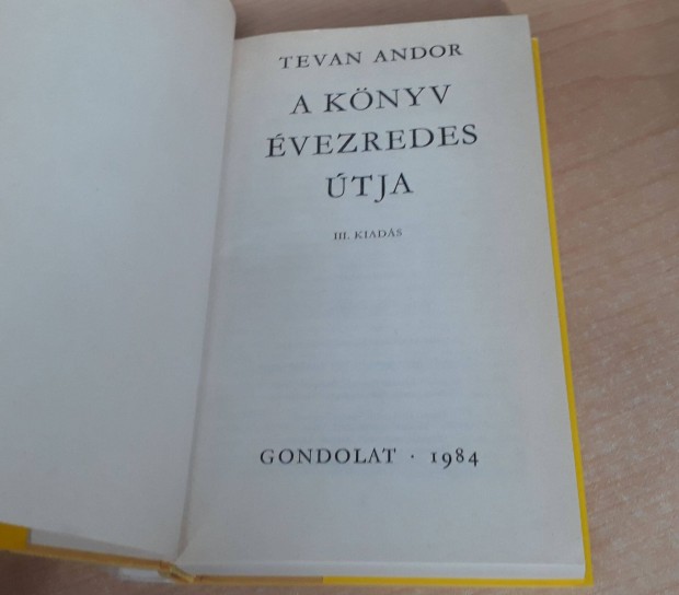 Tevan Andor: A knyv vezredes tja