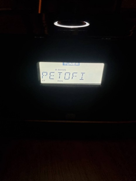 Tevion MCD 214 hordozható kis hifi eladó.