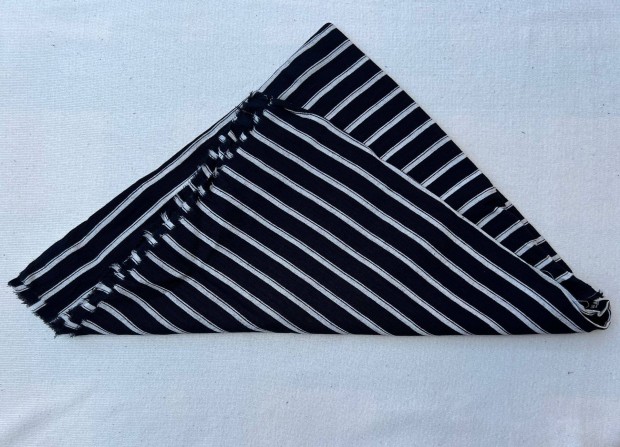 Textil - éteráru (vékony, gyűrtselyem) s.kék, fehér csíkos 1 db