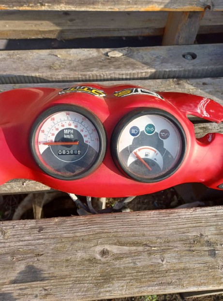 Tgb 303  Laser  101 R Km �ra  m�szerfal