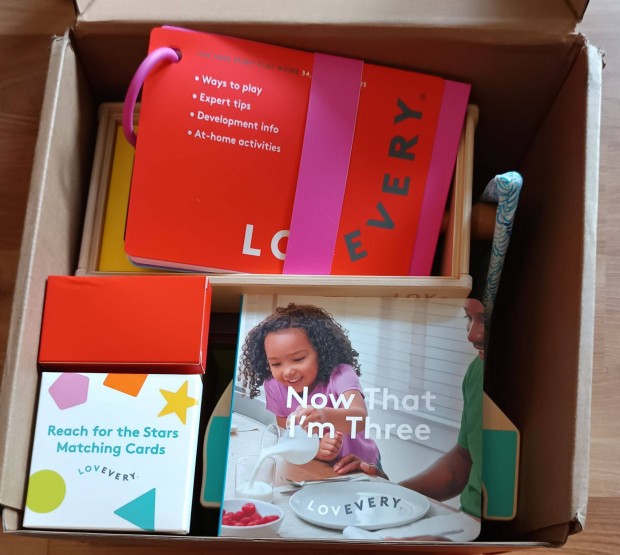 The Free Spirit Play Kit - oktató játékkészlet 3 éves kisgyermekeknek