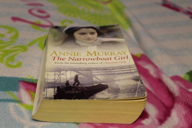 The narrowboat girl-angol