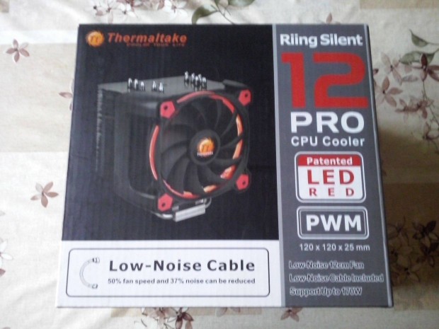 Thermaltake Riing Silent 12 Pro Red