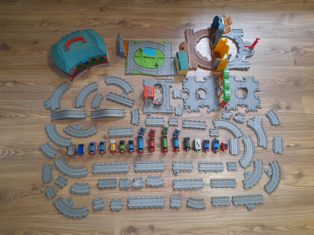 Thomas a g�zmozdony, Thomas �s bar�tai, Take Along szett