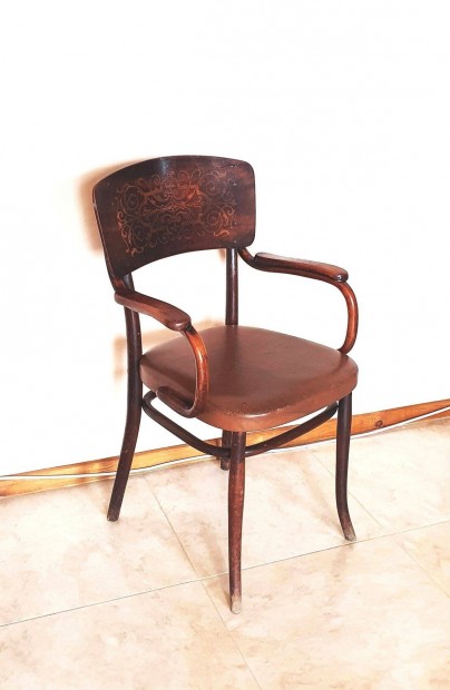 Thonet karszk intarzival