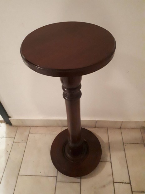 Thonet posztamens virg lmpa szobor al csavart oszlopos