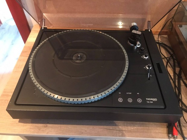 Thorens TD 104 lemezjtsz/futm