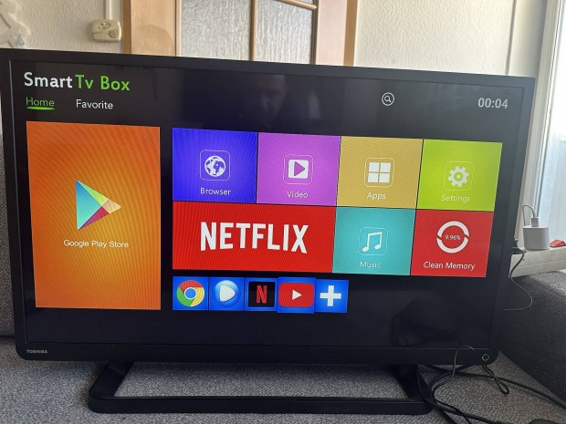 Thosiba Smart led tv 82 cm wifi 