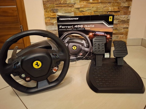 Thrustmaster Ferrari 458 Italia Xbox 360 Kormny s Pedl