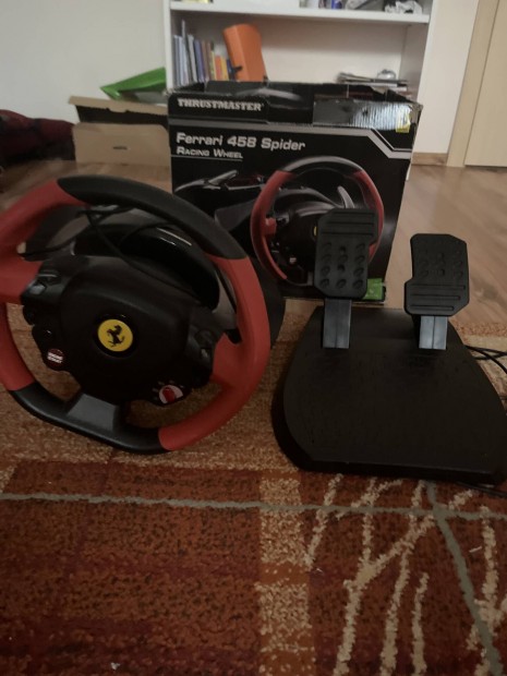 Thrustmaster Ferrari 458 Kormny