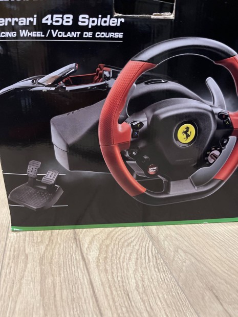 Thrustmaster Ferrari 458 Spider Xbox kormny