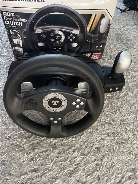 Thrustmaster Kormny pedllal