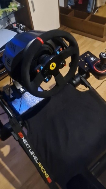 Thrustmaster T300 Ferrari Integral Alcantara Edition