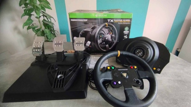 Thrustmaster TX Leather edition kormny