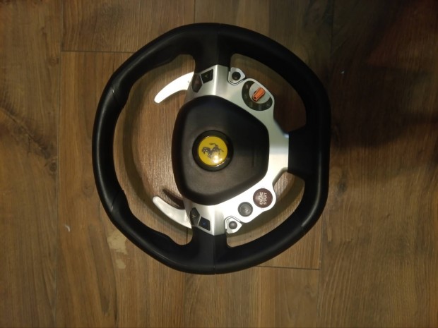 Thrustmaster TX Wheel 458 Italia Editon T3PA pedál