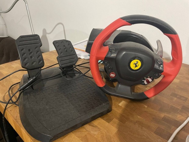 Thrustmaster kormny - Ferrari 458 Spider -xbox one-