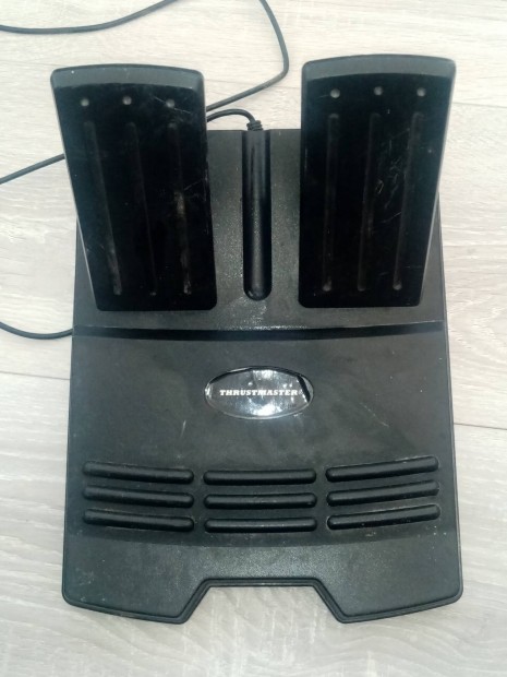 Thrustmaster pC pedl 