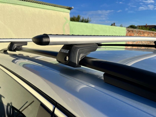 Thule Evo Raised Rail Wingbar Ewo tetcsomagtart kombi tetkorltos