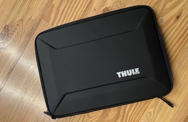 Thule Gauntlet Macbook Pro 14''