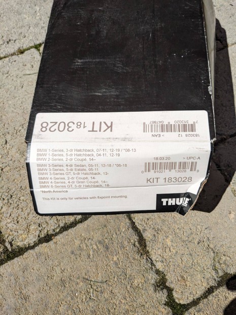 Thule KIT 3028 fixpontos tetcsomagtart adapter