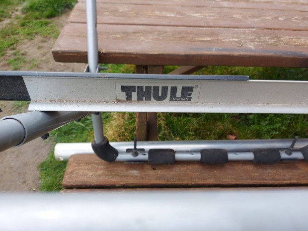 Thule Kerékpárszállító aluminiumból Kisbuszrokra Szerelhető