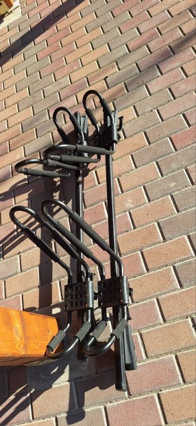 Thule Rapid system 775+Squarebar 7124