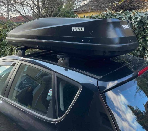 Thule Touring L fekete aeroskin tetbox