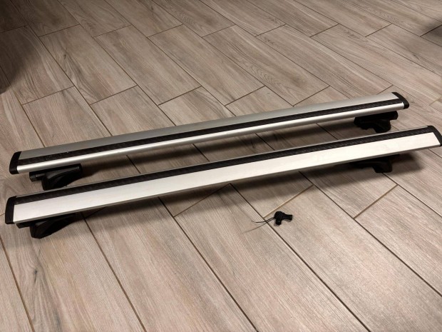 Thule Wingbar + Thule 757 Subaru tetkorltos tetcsomagtart