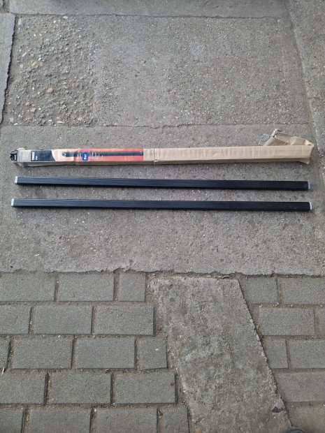 Thule tet�csomagtart� sin elad�.