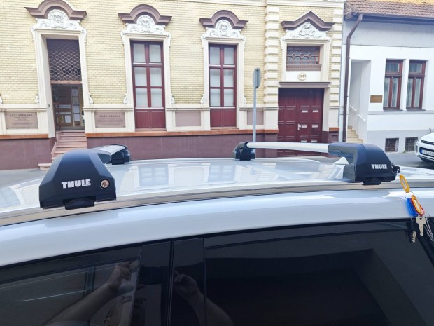 Thule tetőtartó pár Suzuki Vitara