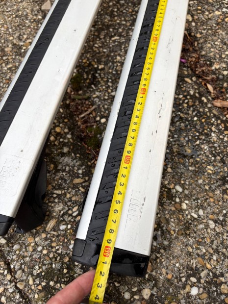 Thule wingbar 132cm 710-es talp