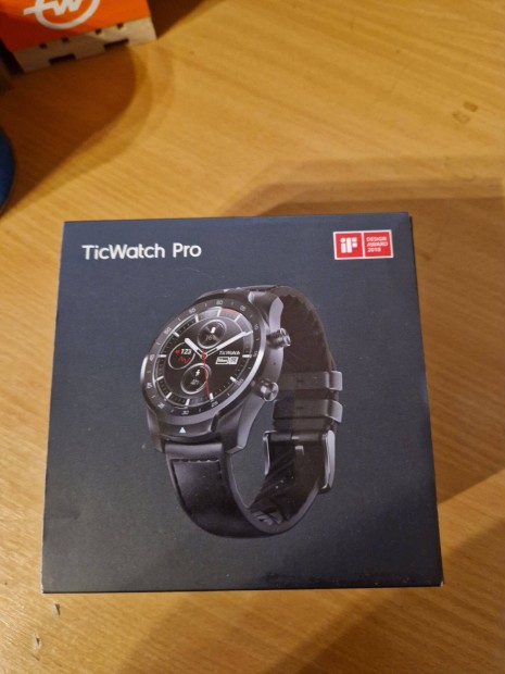 Ticwatch Pro 2020 okosra
