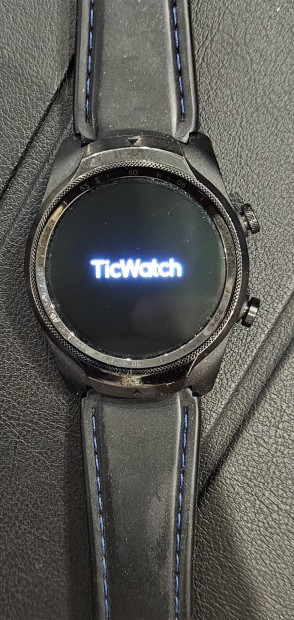 Ticwatch Pro 4G okosra