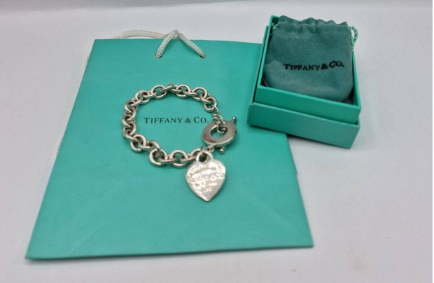 Tiffany & Co. 925 sterling ezüst karkötő szív medállal