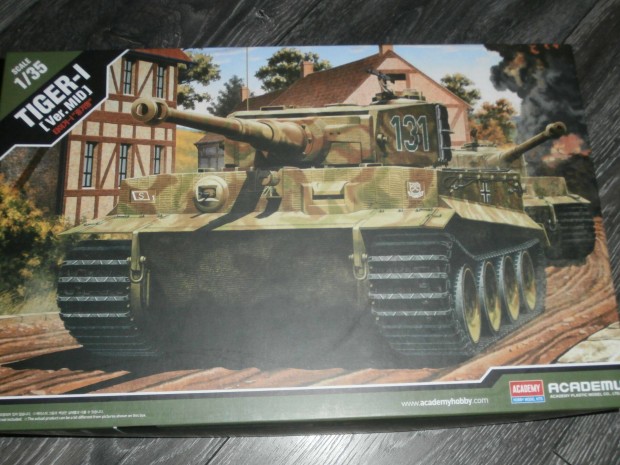 Tiger I Mid Version 1:35 Academy tank makett