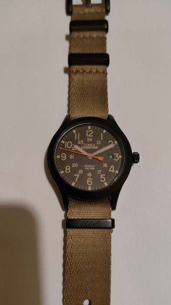 Timex Expedition (field watch) karra