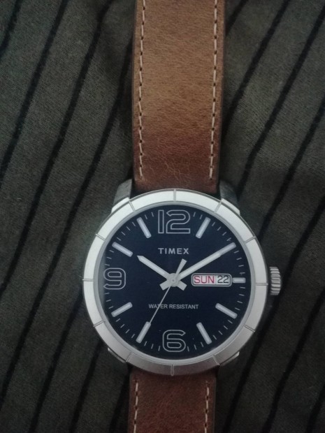 Timex quartz j ! 