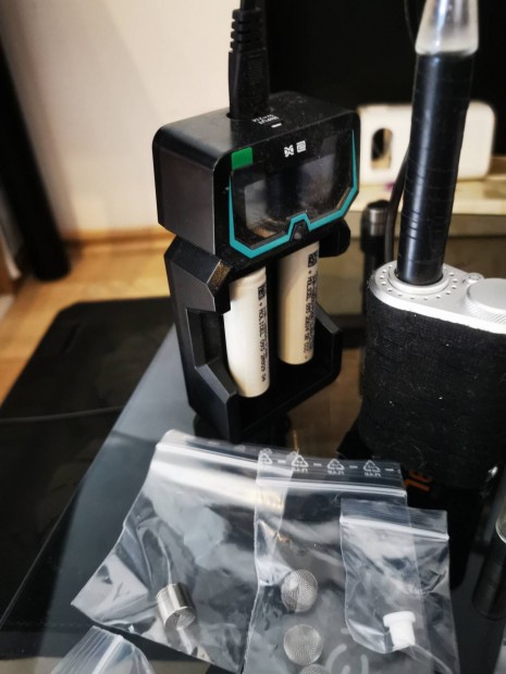 Tinymight 2 vaporizator sok kiegészítővel es gyari garanciaval