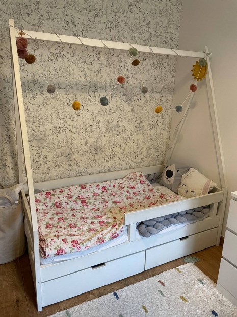 Tipi s�tor gyerek�gy/h�zik� gyerek�gy