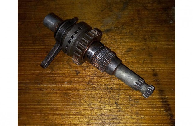 Tirisztoros Riga / Karpaty ber�g� tengely