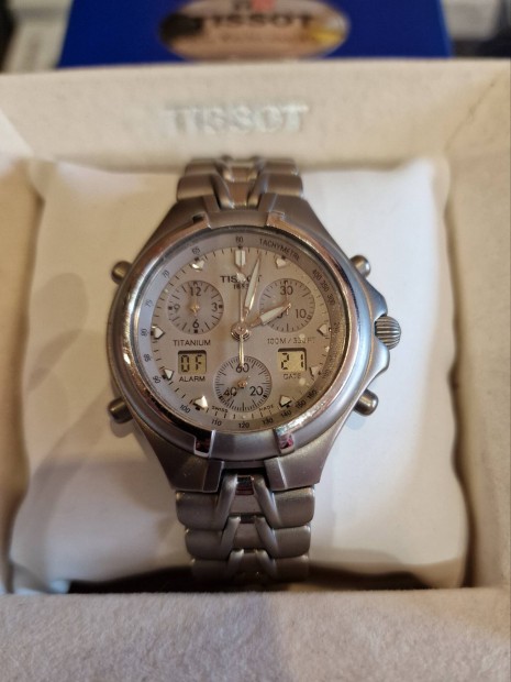 Tissot Ana-Digi titn quartz 