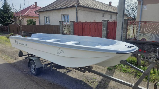 Tisza Fishing Boat 550 j