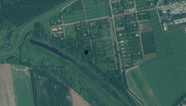 Tiszadada �d�l�telepen 1260 m2-es, kivon�s alatt l�v� telek elad�!